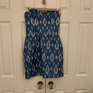 Short Strapless Lace-Up Blue and White Dress